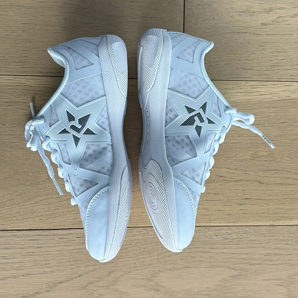 Rebel Athletic Ruthless White Cheer Shoe, size 5 - Picture 3 of 8
